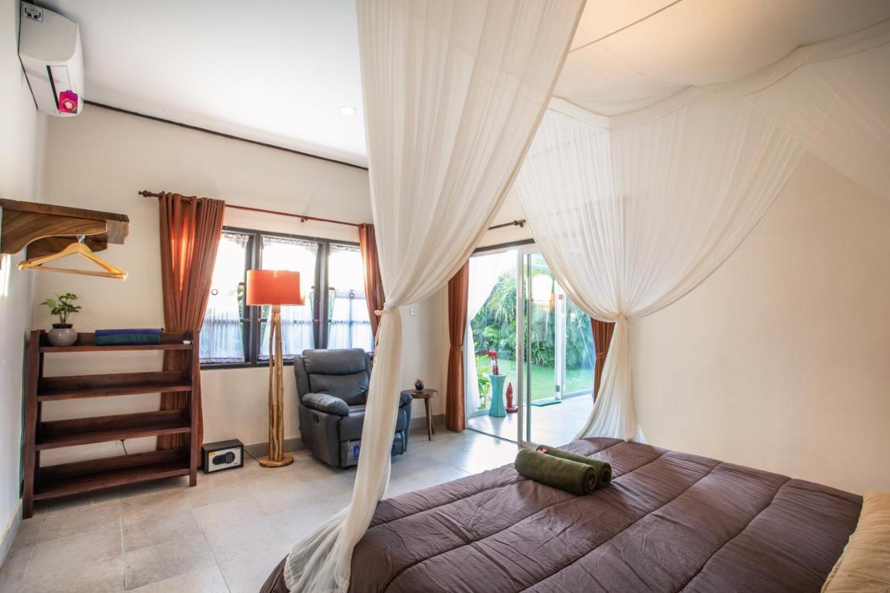 Villa Janitra Seminyak  Exterior photo